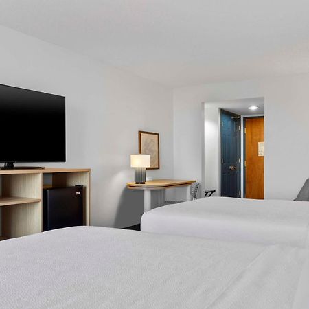 Spark By Hilton Greensboro Zewnętrze zdjęcie