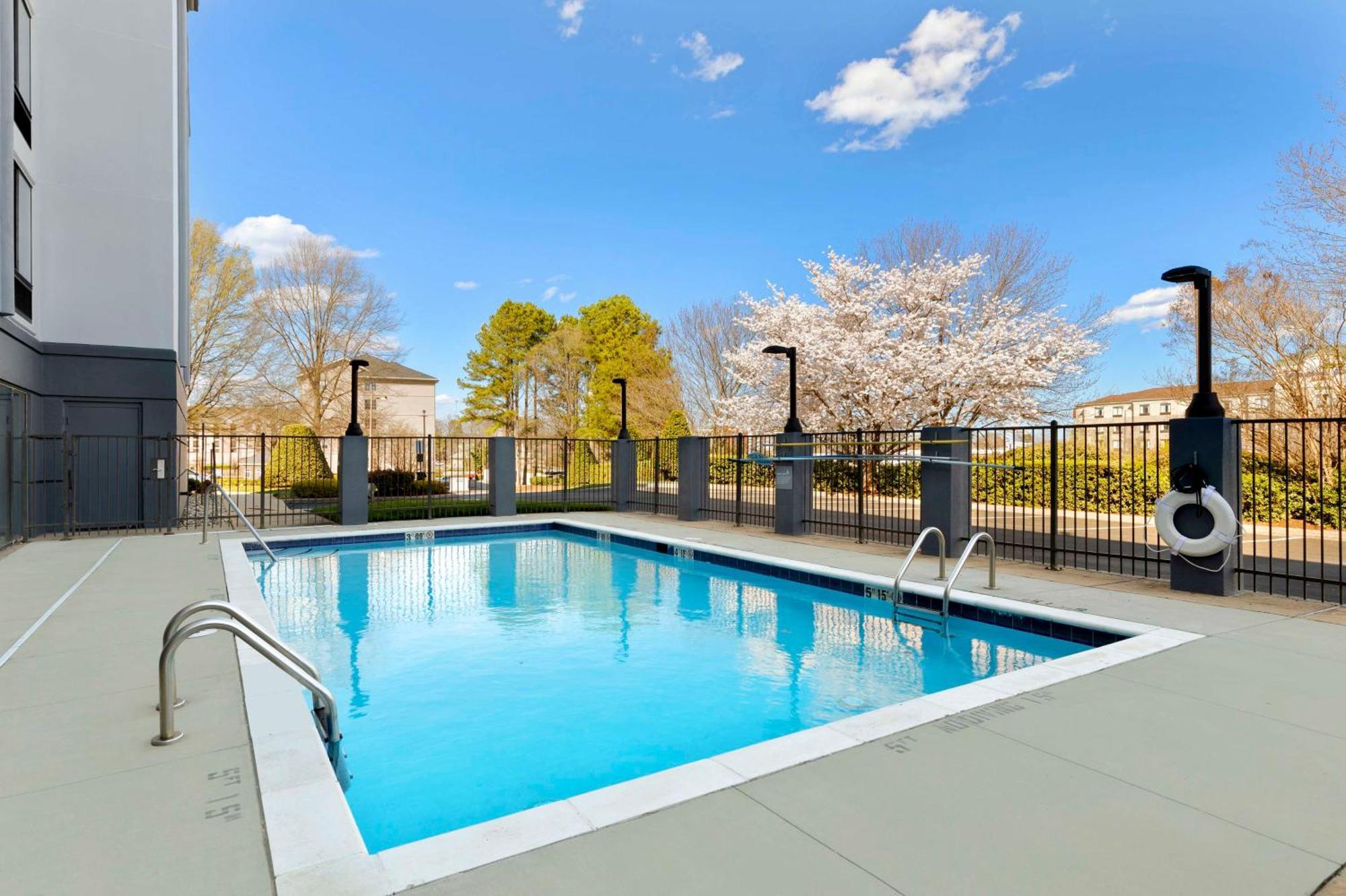 Spark By Hilton Greensboro Zewnętrze zdjęcie